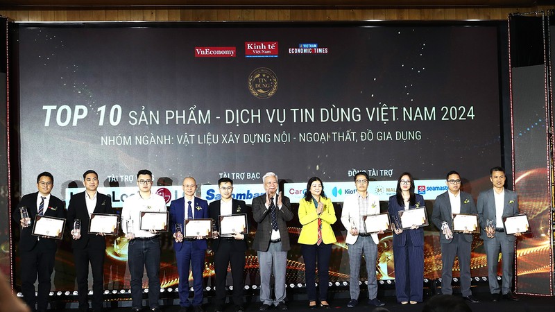 Công bố và Vinh danh Top <span>10</span> Sản phẩm-Dịch vụ Ấn tượng và Top 50 Sản phẩm-Dịch vụ Tin Dùng Việt Nam 2024